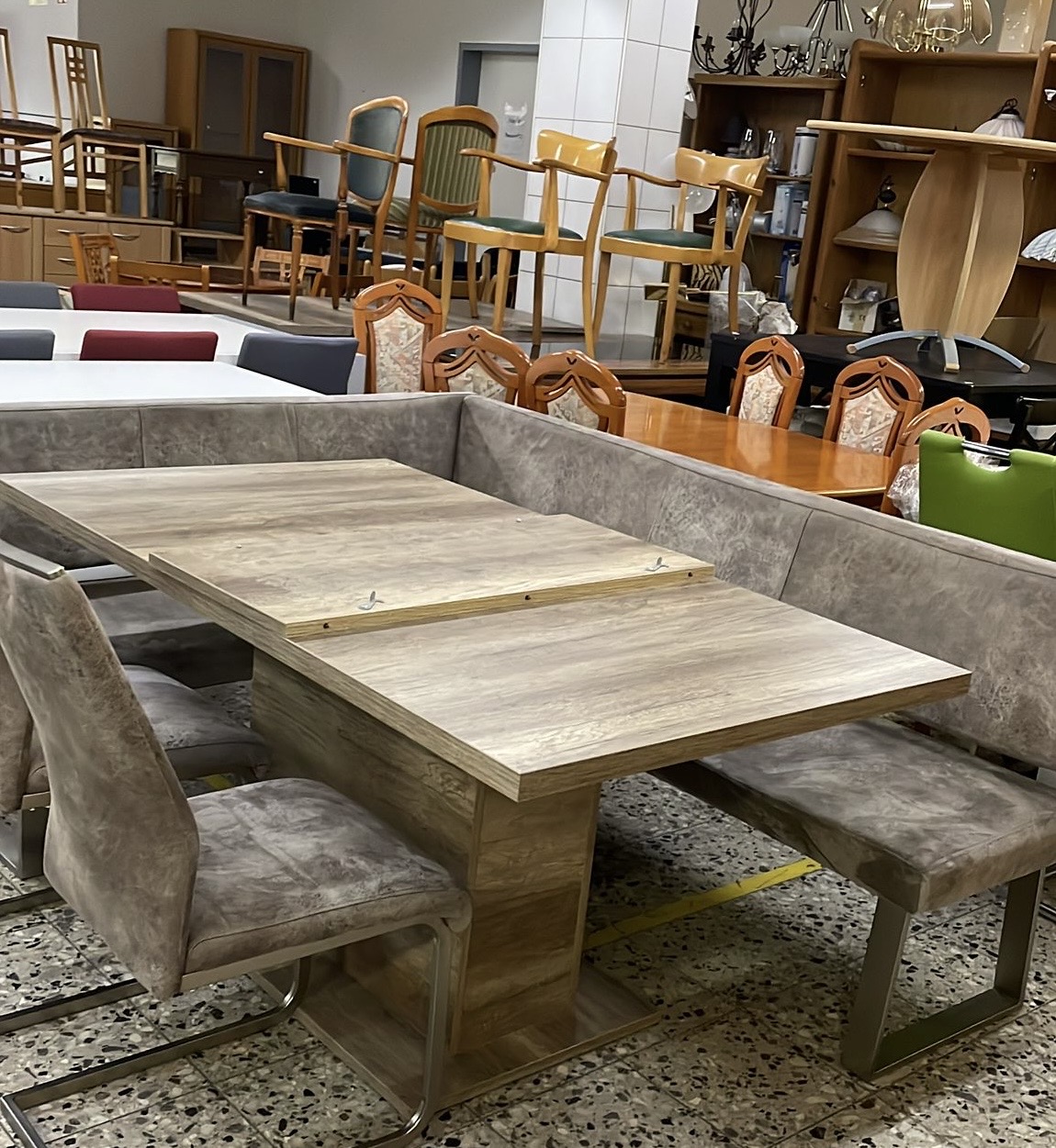 30 Rabatt auf Tischgruppen Wohnzimmertische Stühle